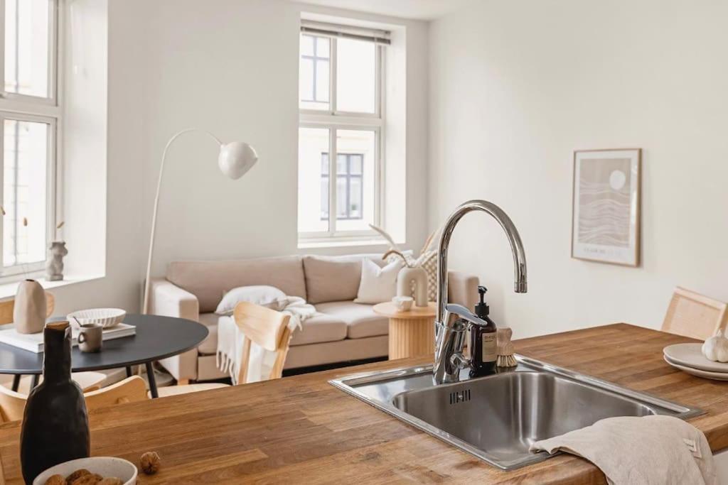 Apartamento Centrally Located - Beautiful & Bright